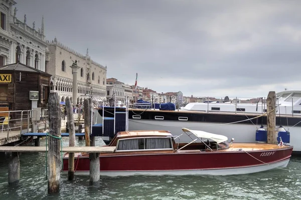 Venecia Vista Del Gran Canal Basílica Santa Maria Della Italia — Foto de Stock