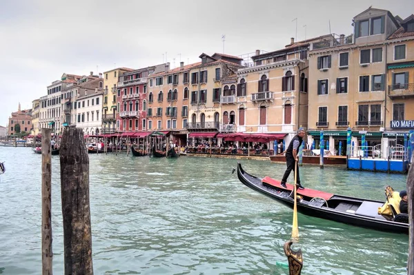 Νησί Murano Στη Βενετία Της Ιταλίας Προβολή Στο Κανάλι Σκάφος — Φωτογραφία Αρχείου