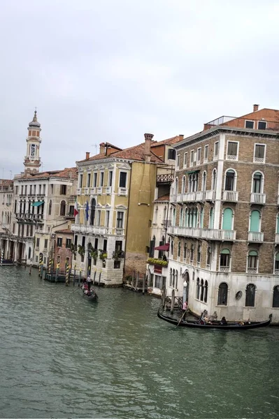 Øya Murano Venezia Italia Kanal Med Båt – stockfoto