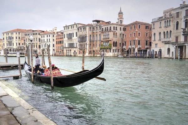 Île Murano Venise Italie Vue Sur Canal Avec Bateau — Photo