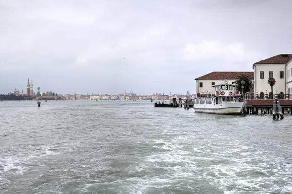 Venedig Ansicht Stadtlinie Meer Gebäude Italien — Stockfoto