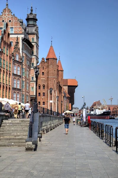 Gdansk Met Prachtige Oude Stad Boven Motlawa Rivier Bij Zonsopgang — Stockfoto