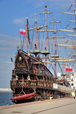 Liman fotoğrafçılığında Gdynia korsan gemisi
