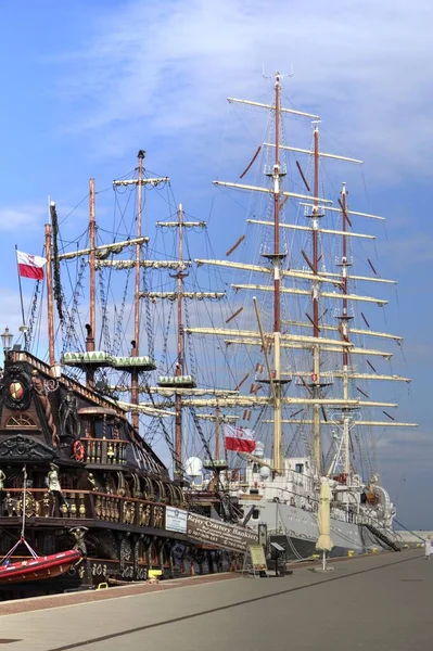 Barco Pirata Gdynia Puerto Fotografía — Foto de Stock