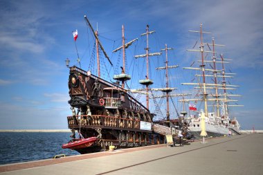 Liman fotoğrafçılığında Gdynia korsan gemisi