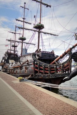 Liman fotoğrafçılığında Gdynia korsan gemisi