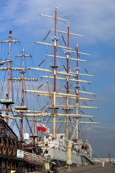 Liman fotoğrafçılığında Gdynia korsan gemisi