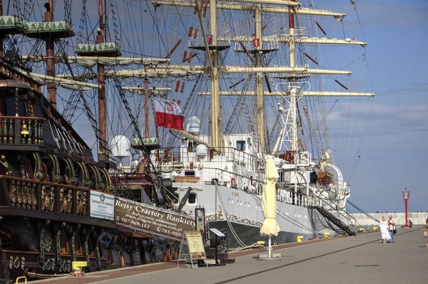 Liman fotoğrafçılığında Gdynia korsan gemisi