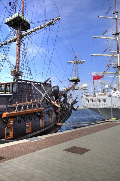 Liman fotoğrafçılığında Gdynia korsan gemisi