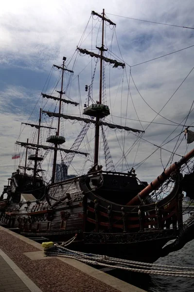 Liman fotoğrafçılığında Gdynia korsan gemisi