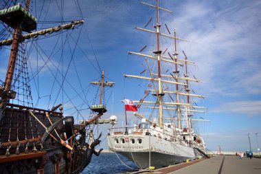 Liman fotoğrafçılığında Gdynia Yelkenli Fırkateyni