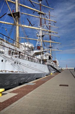 Liman fotoğrafçılığında Gdynia Yelkenli Fırkateyni