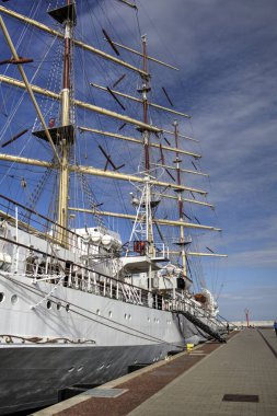 Liman fotoğrafçılığında Gdynia Yelkenli Fırkateyni