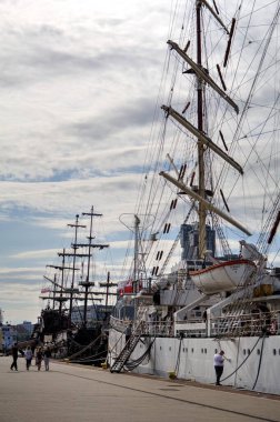 Liman fotoğrafçılığında Gdynia Yelkenli Fırkateyni