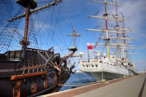 Gdynia Fragata Vela Puerto Fotografía — Foto de Stock