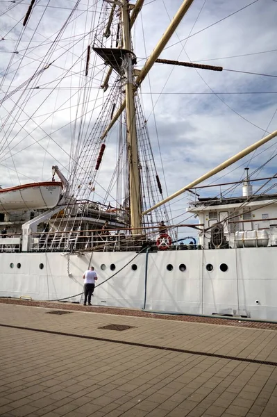 Gdynia Segling Fregatt Hamnen Fotografering — Stockfoto