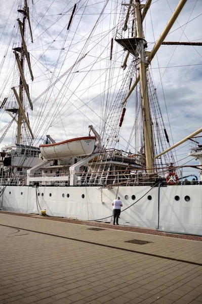 Gdynia Żeglarstwo Fregata Porcie Fotografia — Zdjęcie stockowe