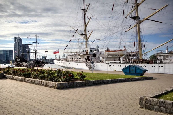 Gdynia Fragata Vela Puerto Fotografía —  Fotos de Stock