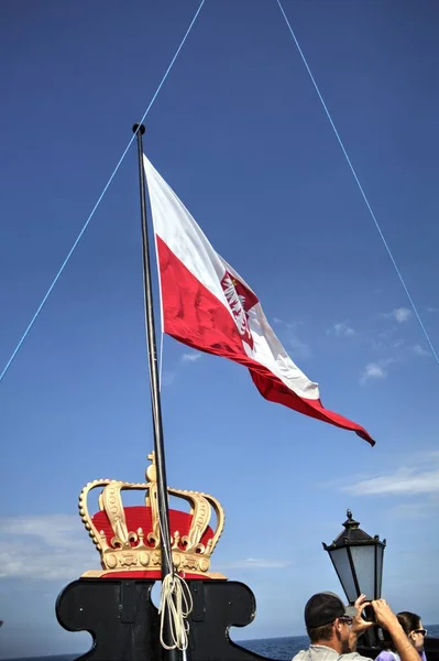 Πολωνία Κυματίζει Σημαία Στον Ουρανό — Φωτογραφία Αρχείου