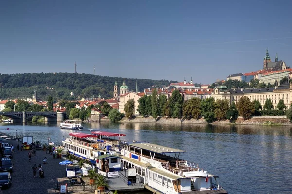 Çek Cumhuriyeti Nde Vltava Nehri Ile Prag Şatosu Hradcany — Stok fotoğraf