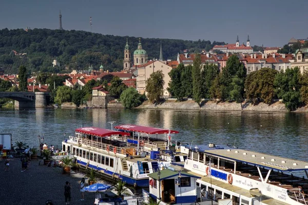 Zamek Praski Hradcany Wełtawą Czechach — Zdjęcie stockowe