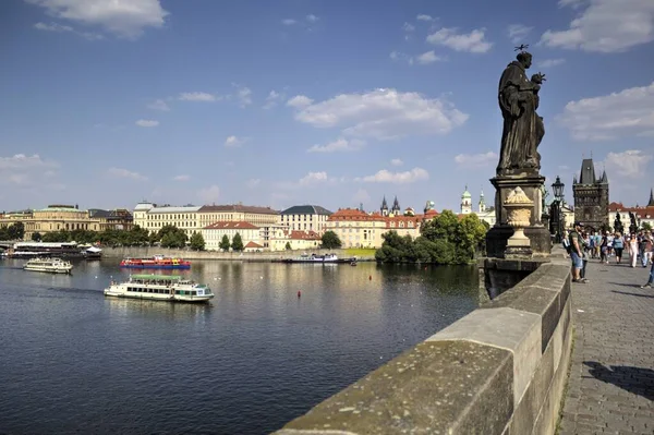 Κάστρο Της Πράγας Hradcany Vltava Ποταμού Στην Τσεχική Δημοκρατία — Φωτογραφία Αρχείου