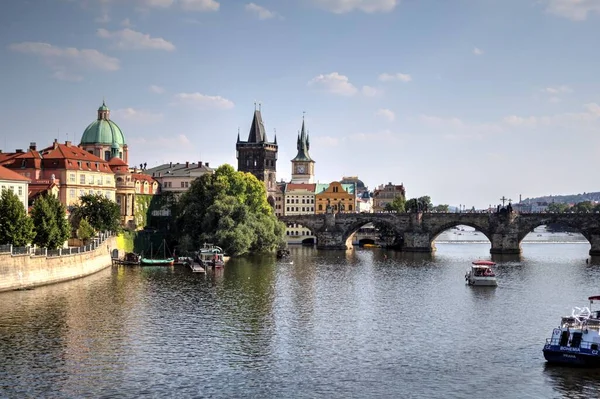 Карлов Мост Огюст Чехия — стоковое фото