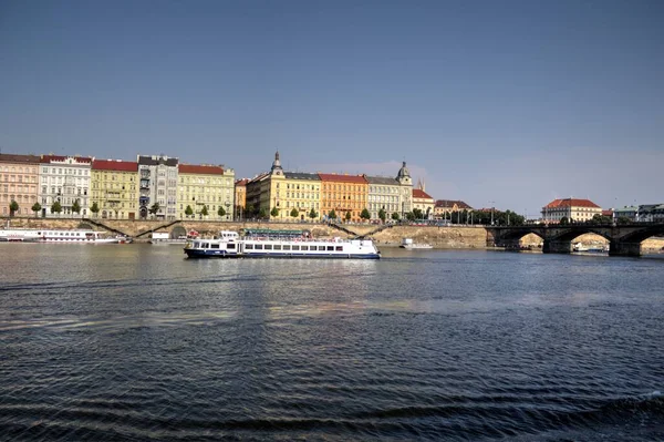 Praga Río Paisaje Urbano República Checa — Foto de Stock