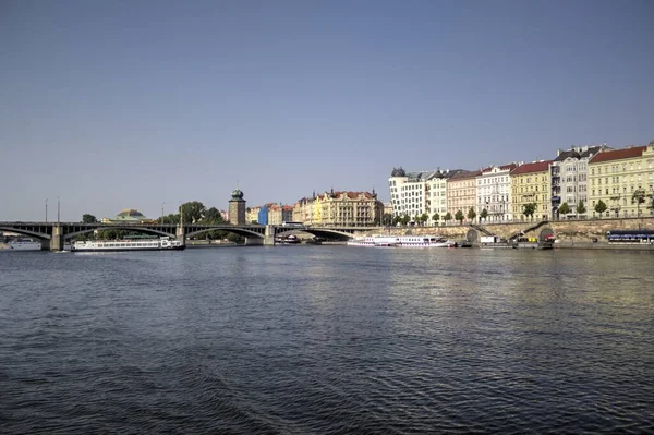 Praga Río Paisaje Urbano República Checa — Foto de Stock