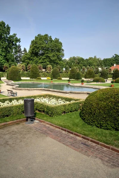 Increíble Palacio Barroco Wallenstein Praga Jardín Francés Hoy Senado República — Foto de Stock