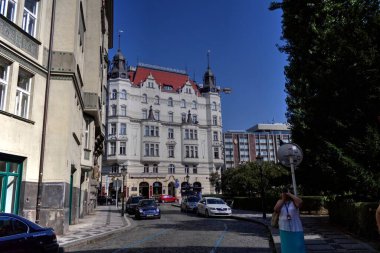 Prag 'da eski bir sokak, antika.