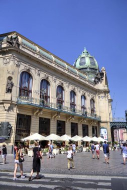 Prag 'da eski bir sokak, antika.