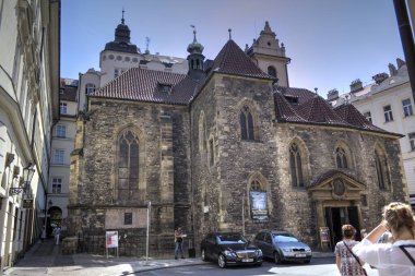 Prag 'da eski bir sokak, antika.