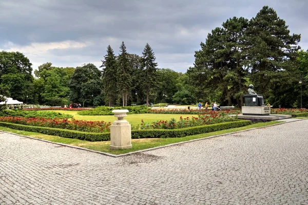 Pomnik Fryderyka Chopina Park Łazienki Warszawa Polska — Zdjęcie stockowe