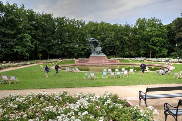 Monumento Frederic Chopin Varsavia Parco Lazienki Polonia — Foto Stock