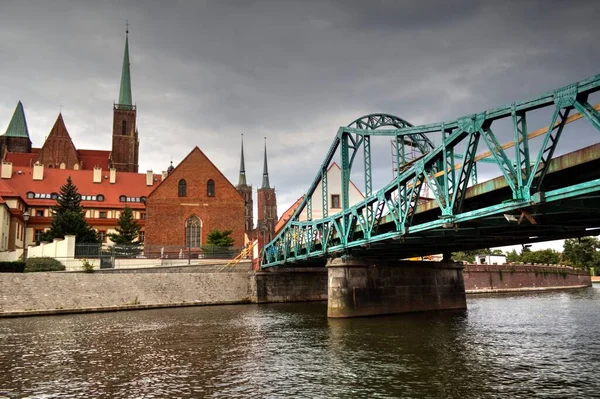 Wroclaw Polonia Mayoría Tumski También Llama Amantes Catedral Puente Verde —  Fotos de Stock