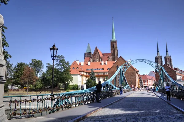 Wroclaw Polonia Mayoría Tumski También Llama Amantes Catedral Puente Verde —  Fotos de Stock