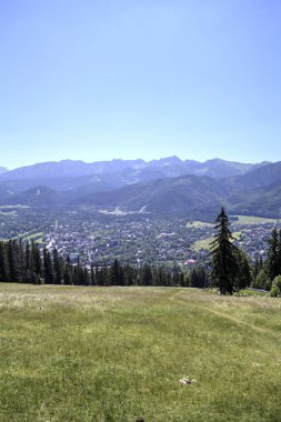 Gubalowka 'da dağ manzarası. Polonya Tatra Dağları.