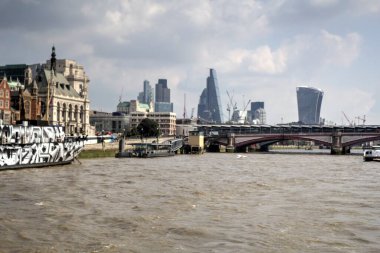 Londra silueti Tower Köprüsü, Londra