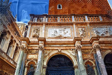 Venedik, İtalya 'daki Saint Mark Bazilikası' nın (Basilica di San Marco) alt manzarası