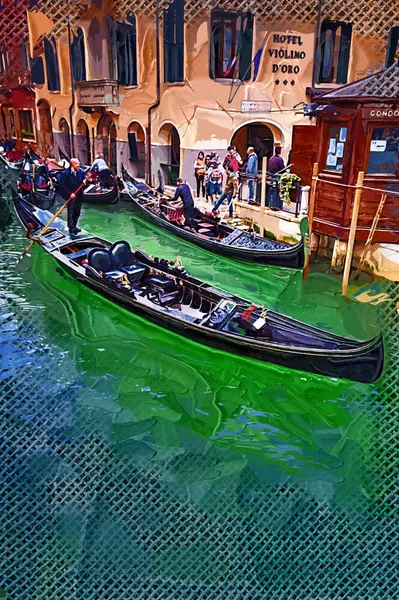 Venetian Gondolier Punting Gondola Green Canal Waters Venice Italy — Stock Photo, Image