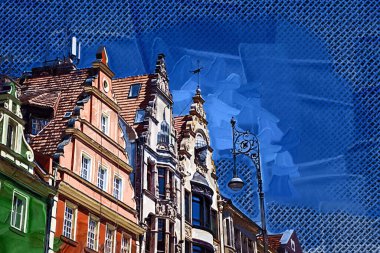 Wroclaw, Polonya 'da belediye binası ile pazar meydanı sabah erken saatlerde. Renkli şehir kavramı.