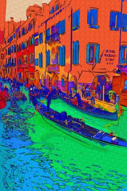 Venedikli gondolcu Venedik İtalya 'nın yeşil kanal sularında gondola biniyor.