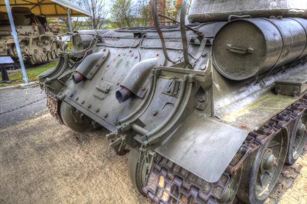 Vintage tank izole çizim sanat illüstrasyonu