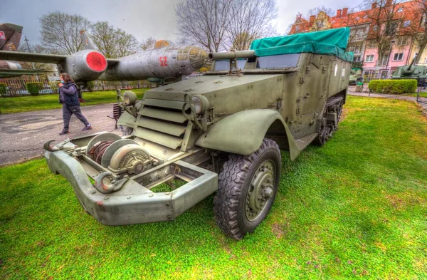軍用装甲車戦争写真古いレトロヴィンテージモバイル — ストック写真