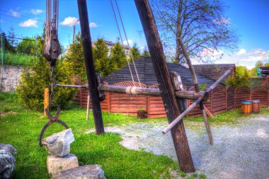 Bir inşaat sahasında ortaçağ vinci, eski çağlar, sanat illüstrasyonu antika eskiz