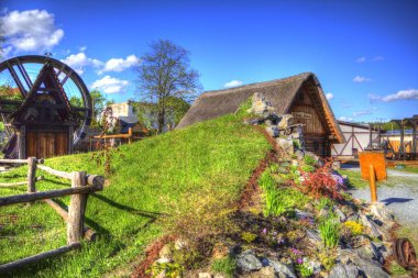 Eski bir yel değirmeni fotoğraf klasiği çizimi