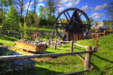 Ortaçağ maden yerleşiminde altın durulama yalakları, ortaçağ tarihi sanat illüstrasyonları antika eskizler