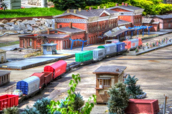 Old Railway Station Train Locomotive Platform Awaiting Departure Evening Sunshine — 图库照片