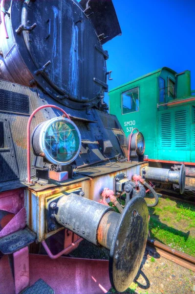 蒸汽机车与曲柄和车轮 复古的细节 — 图库照片